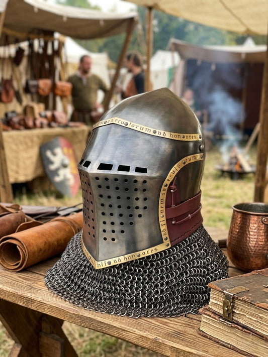 Gehärteter Bascinet „Der Schwarze Prinz"