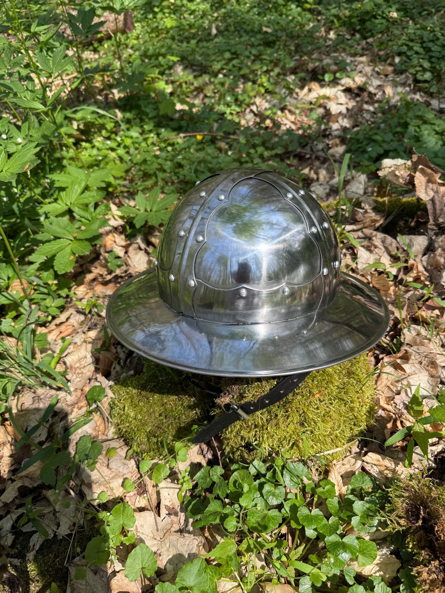 Mittelalterlicher Eisenhut (Kettle Hat) – 1,5 mm Edelstahl, Rostfrei & Einsatzbereit
