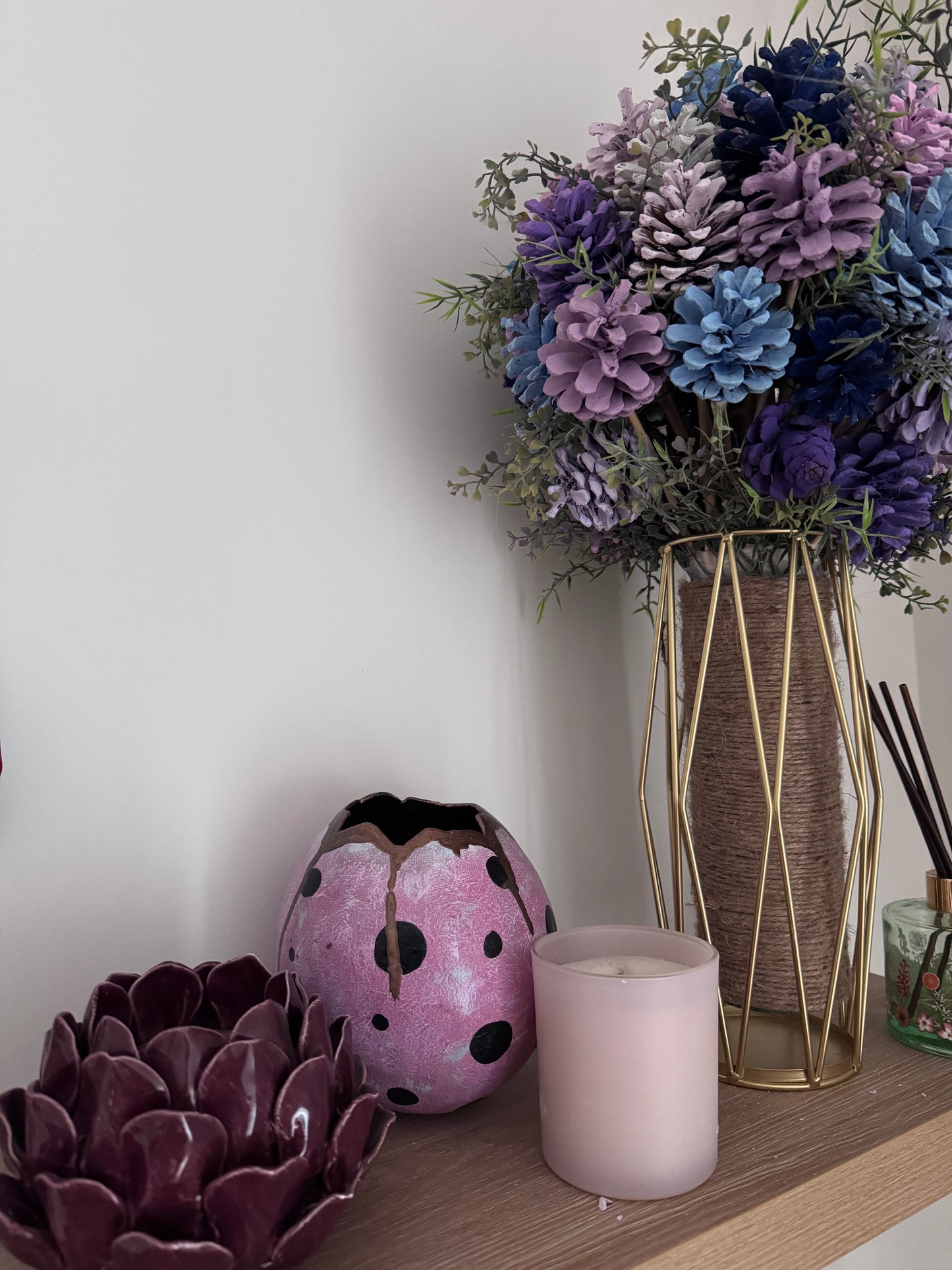 Dekoratives Osterei-Gefäß aus Papier-Mâché, Pink & Schwarz – Handgemachtes Unikat