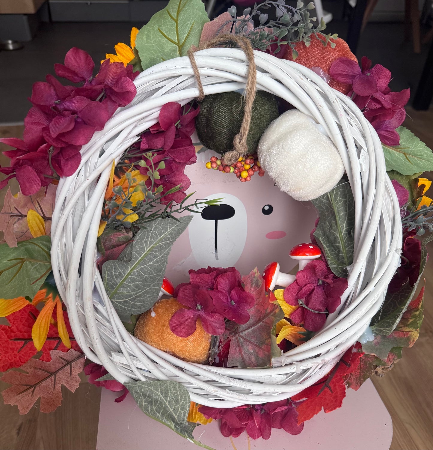 Handgefertigter Herbstkranz mit Sonnenblumen & Pilzen – Unikat Wanddeko